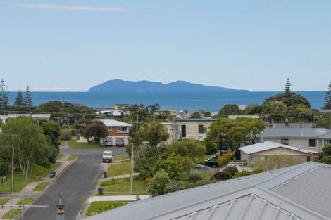 Photo of property in 56 The Crescent, Waihi Beach, 3611