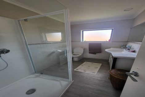 Photo of property in 3 Oakland Way, Welcome Bay, Tauranga, 3112