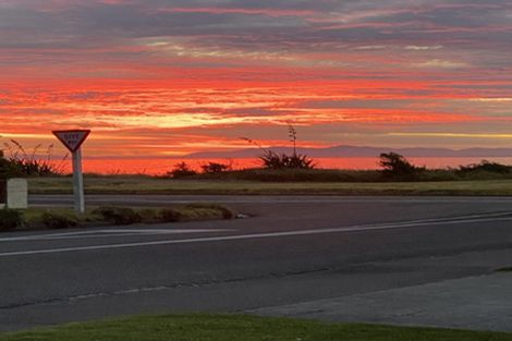 Photo of property in 1 Toru Road, Paraparaumu Beach, Paraparaumu, 5032