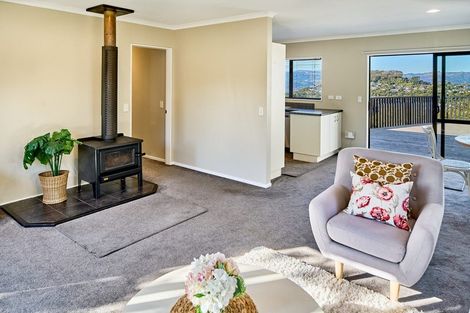 Photo of property in 3 Makora Grove, Paremata, Porirua, 5024