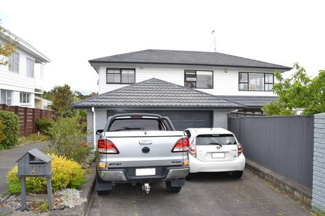 Photo of property in 2/42 Aberdeen Road, Campbells Bay, Auckland, 0620