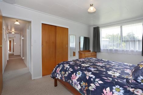 Photo of property in 8 Mansell Crescent, Bulls, 4818