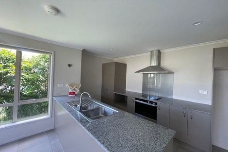 Photo of property in 1 Akeake Lane, Manurewa, Auckland, 2102