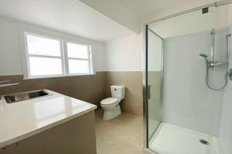 Photo of property in 1/8a Bracken Avenue, Takapuna, Auckland, 0622