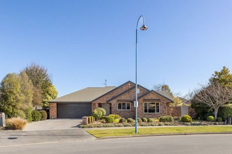 Photo of property in 67 Coolspring Way, Redwood, Christchurch, 8051