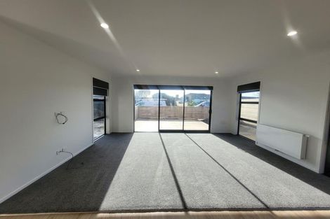 Photo of property in 6 Te Ara O Ngakeiha, Fitzroy, New Plymouth, 4312