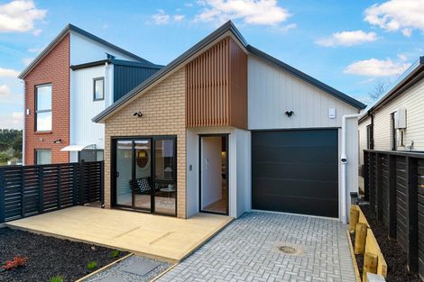 Photo of property in 10a Kotiu Place, Massey, Auckland, 0614