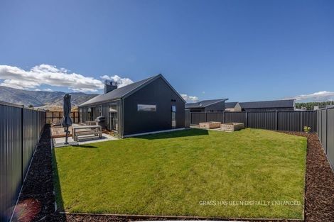 Photo of property in 8 Longview Drive, Lake Hawea, 9382
