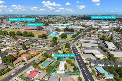 Photo of property in 5 Clevedon Road, Papakura, 2110