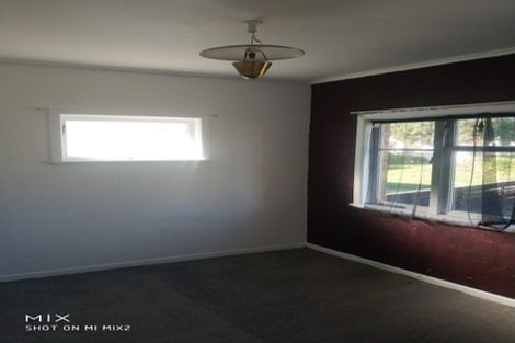 Photo of property in 63 Golf Road, New Lynn, Auckland, 0600