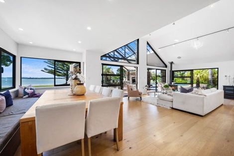 Photo of property in 349 Clifton Road, Whitford, Howick, 2571