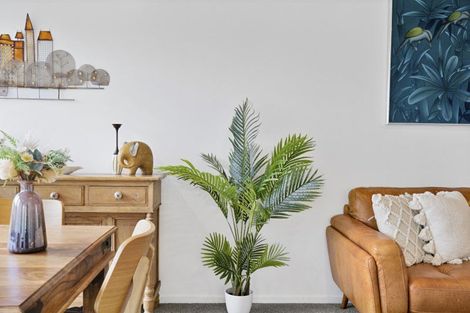 Photo of property in Redwood Village, 54/42 Main Road, Tawa, Wellington, 5028