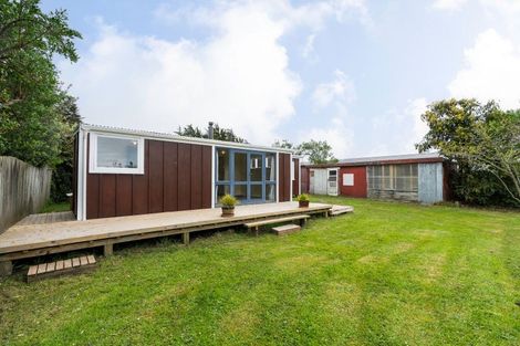 Photo of property in 3 Anga Street, Tangimoana, 4822