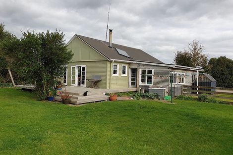 Photo of property in 85 Te Pahi River Drive, Paparoa, Maungaturoto, 0583