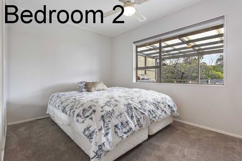 Photo of property in 10 Tanoa Place, Glendene, Auckland, 0602