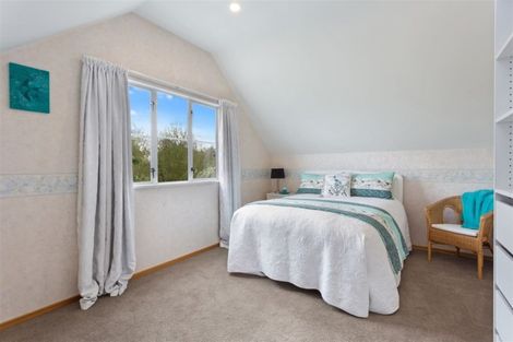 Photo of property in 33 Taranaki Drive, Woodend, 7610