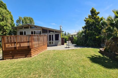 Photo of property in 4 Mahia Place, Kelvin Grove, Palmerston North, 4414