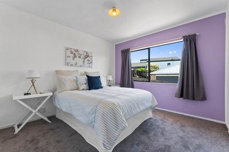 Photo of property in 2/13 Palmer Avenue, Glen Eden, Auckland, 0602