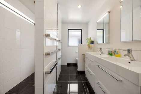 Photo of property in 16 Alford Place, Huntington, Hamilton, 3210