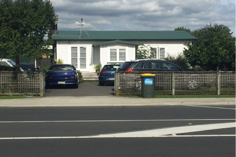 Photo of property in 1/59 Clevedon Road, Papakura, 2110