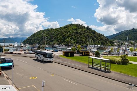 Photo of property in 11-19 Wellington Street, Picton, 7220