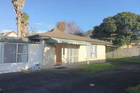 Photo of property in 2/11 Rapallo Place, Farm Cove, Auckland, 2012