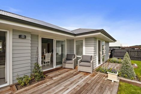 Photo of property in 58 Montgomery Crescent, Kinloch, Taupo, 3377