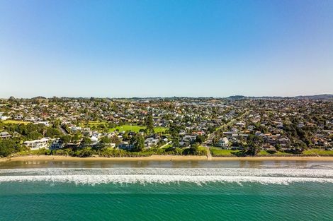 Photo of property in 11 William Bayes Place, Red Beach, 0932