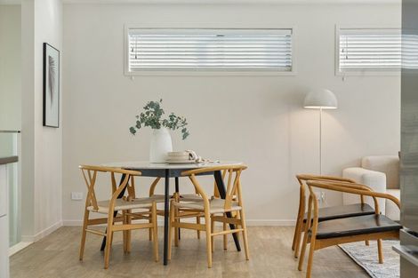 Photo of property in 10b Marama Street, Castor Bay, Auckland, 0620