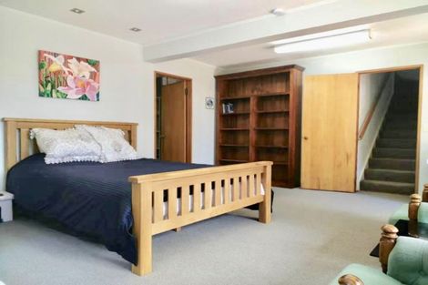 Photo of property in 13 Cyclades Place, Shelly Park, Auckland, 2014