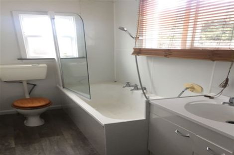 Photo of property in 8 Bass Street, Woolston, Christchurch, 8062