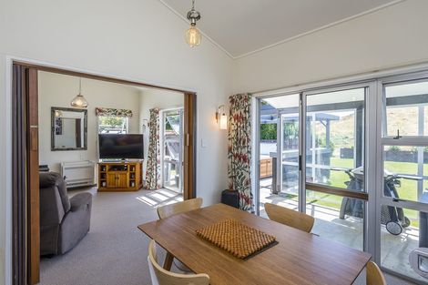 Photo of property in 3 Eatwell Avenue, Paraparaumu Beach, Paraparaumu, 5032