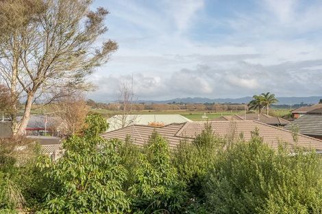 Photo of property in 5 Silhouette Way, Western Heights, Hamilton, 3200