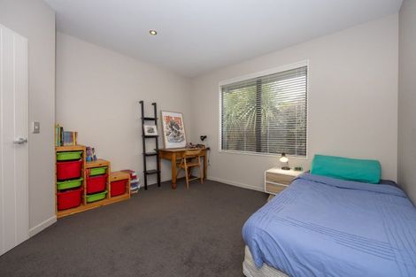 Photo of property in 128 Kings Drive, Wanaka, 9305
