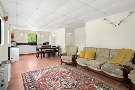 Photo of property in 215 Kempthorne Road, Russell, 0272