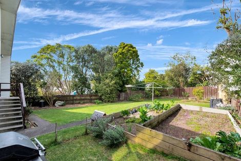 Photo of property in 4 Seabar Place, Glen Eden, Auckland, 0602