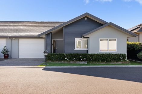 Photo of property in 16 Bridgewater Way, Pyes Pa, Tauranga, 3112