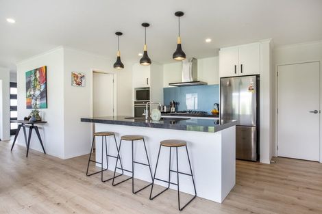 Photo of property in 5 Magnolia Lane, Kaukapakapa, Helensville, 0875