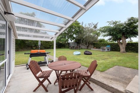 Photo of property in 13 Fairview Place, Te Puke, 3119