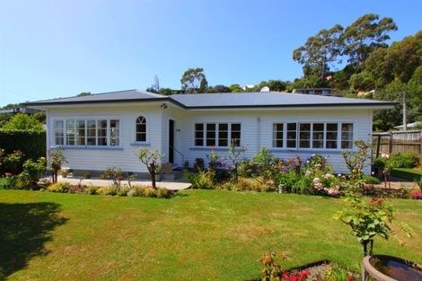 Photo of property in 39 Augusta Street, Redcliffs, Christchurch, 8081