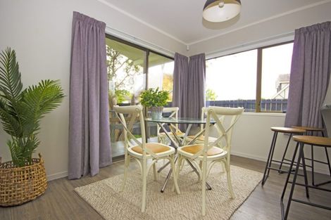 Photo of property in 15 Rangataua Place, Manurewa, Auckland, 2102