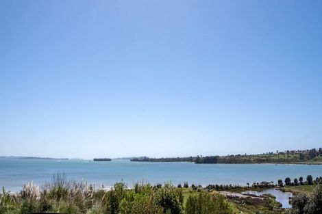 Photo of property in 339 Clifton Road, Whitford, Howick, 2571