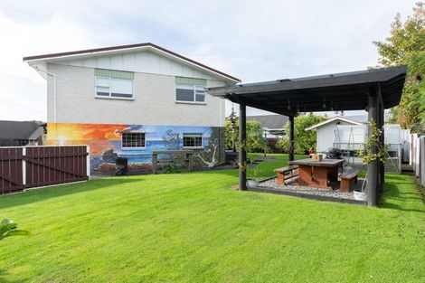 Photo of property in 10 Webb Avenue, Levin, 5510