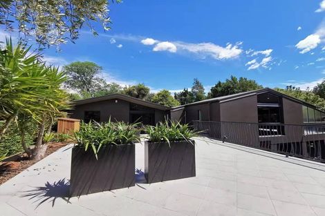 Photo of property in 89 Avonhead Road, Avonhead, Christchurch, 8042