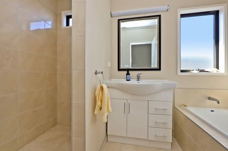 Photo of property in 8 Waitaki Way, Poraiti, Napier, 4112