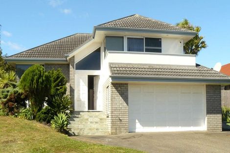 Photo of property in 28 Currell Way, Somerville, Auckland, 2014