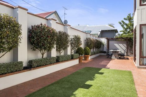 Photo of property in 19 Lothian Street, Maori Hill, Dunedin, 9010