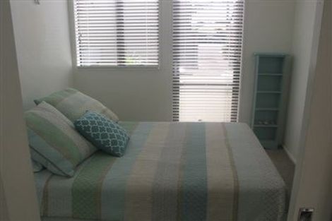 Photo of property in 2/12 Craig Road, Milford, Auckland, 0620