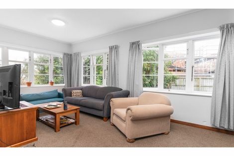 Photo of property in 2 Kawaka Street, Riccarton, Christchurch, 8041