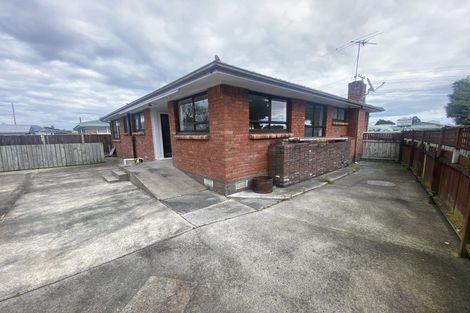 Photo of property in 11 Cosgrave Road, Papakura, 2110